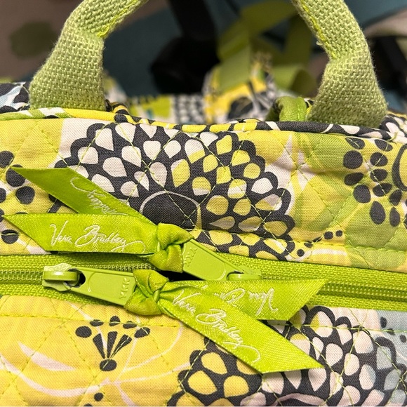 Vera Bradley 🍋🟩Host Pick 🍋🟩Limes Up backpack - Picture 2 of 11